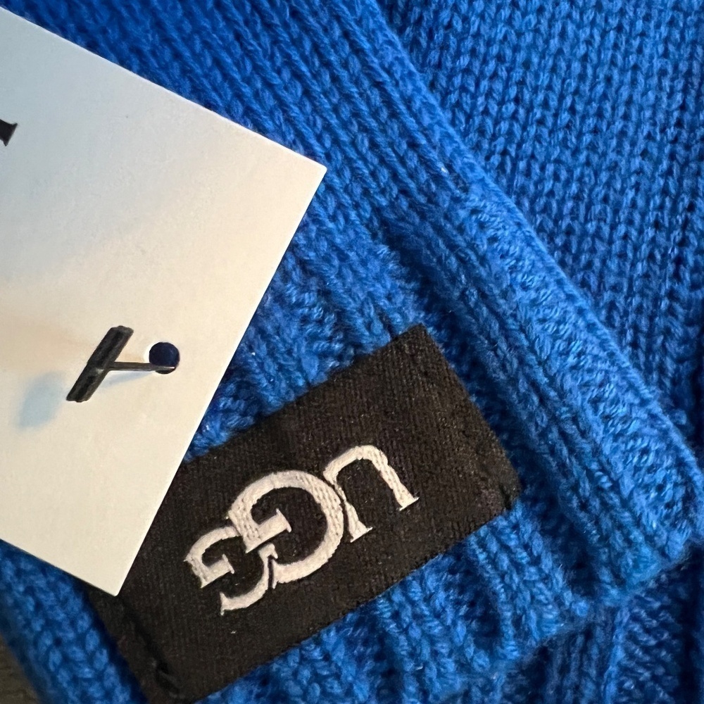 UGG Kids' Signature Logo Cozy Knit Mittens*Big Kid*4-6*TRU BLUE::NWT::WOOL Blend - Picture 3 of 4